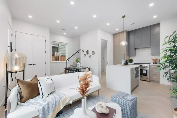 Vancouver, BC V5M 3H3,3351 Kaslo ST