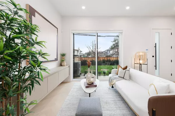 Vancouver, BC V5M 3H3,3351 Kaslo ST