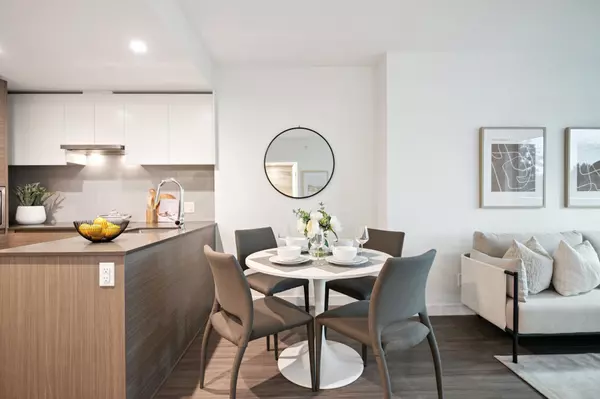 Surrey, BC V3T 0P7,13615 Fraser HWY #402