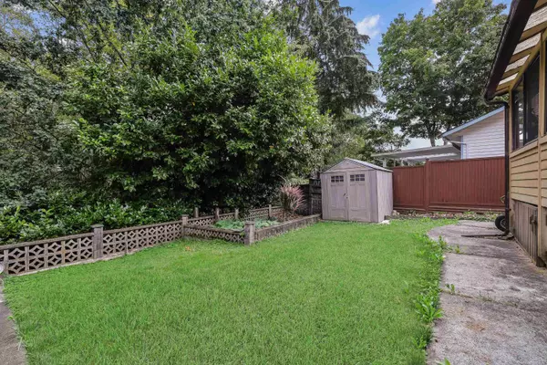 Surrey, BC V3W 1K5,9218 136b ST
