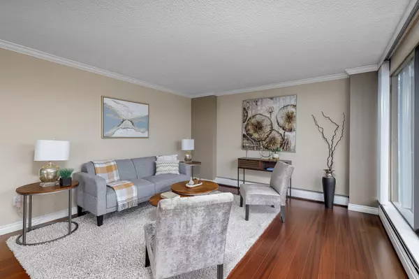 West Vancouver, BC V7V 1R7,1745 Esquimalt AVE #803