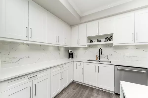 Surrey, BC V4N 6V2,17033 Fraser HWY #97