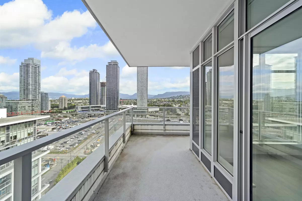 Burnaby, BC V5C 0M1,2311 Beta AVE #2807