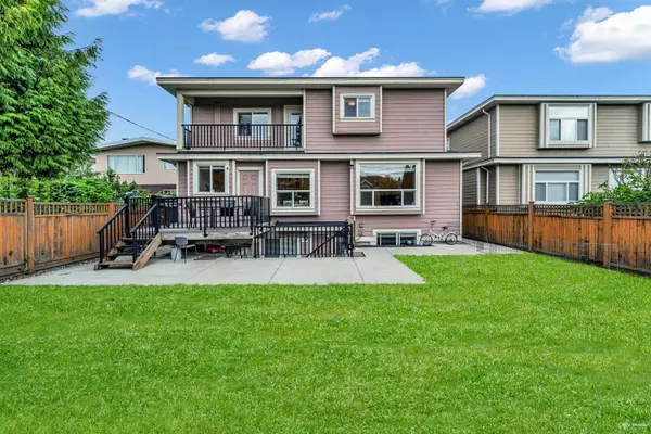 Burnaby, BC V5G 0A8,3768 Jambor CT