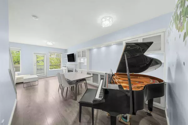 Richmond, BC V7C 5T8,3711 Robson CT #91