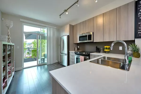 Surrey, BC V4N 6M8,19433 68 AVE #92