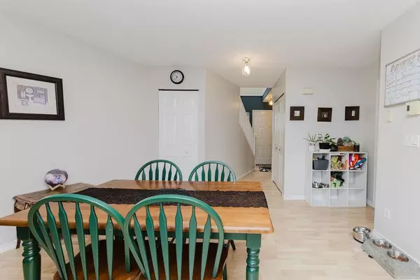 5761 Wharf AVE #22, Sechelt, BC V0N 3A0