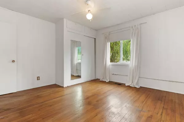 Hope, BC V0X 1L0,653 Hemlock AVE