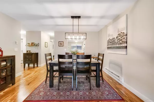 Delta, BC V4K 2Z3,4831 53 ST #C207