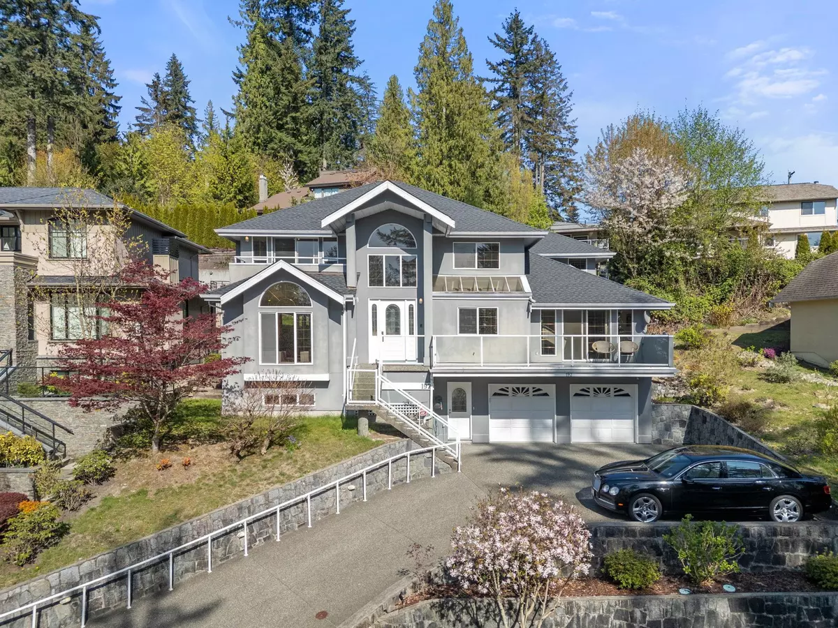 North Vancouver, BC V7N 4J5,192 Montroyal BLVD