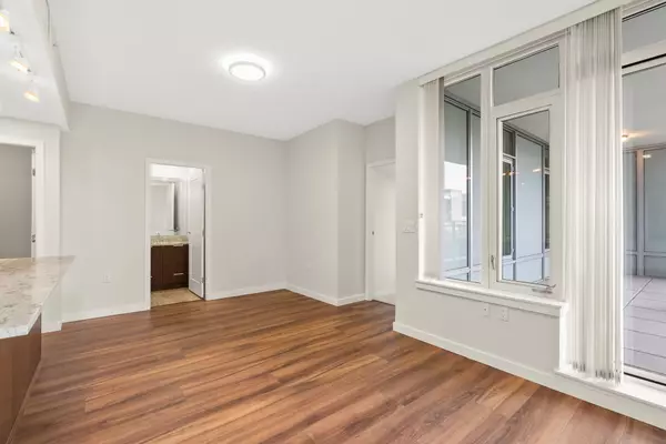 Richmond, BC V6X 0R6,8688 Hazelbridge WAY #713