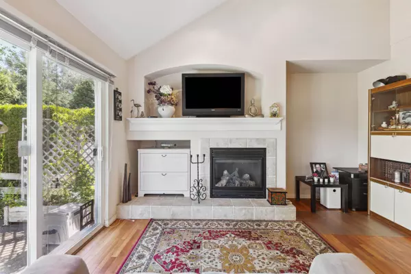 Surrey, BC V3S 1Y5,17097 64 AVE #49