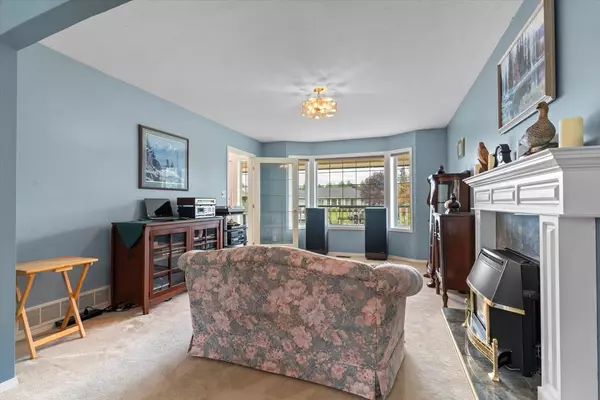 Rosedale, BC V0X 1X1,10014 Parkwood DR