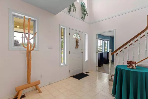 Rosedale, BC V0X 1X1,10014 Parkwood DR