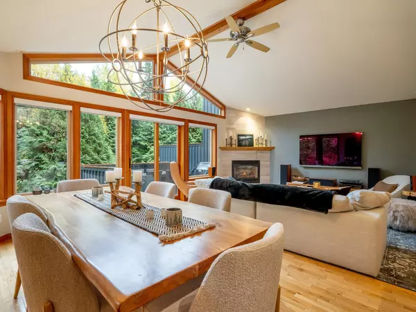 Whistler, BC V8E 0E8,7208 Spruce Grove CIR