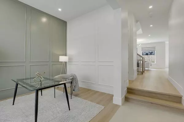 Langley, BC V2Y 3R9,19684 75 AVE