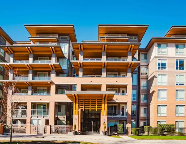 Burnaby, BC V4N 0H5,7133 14th AVE #320
