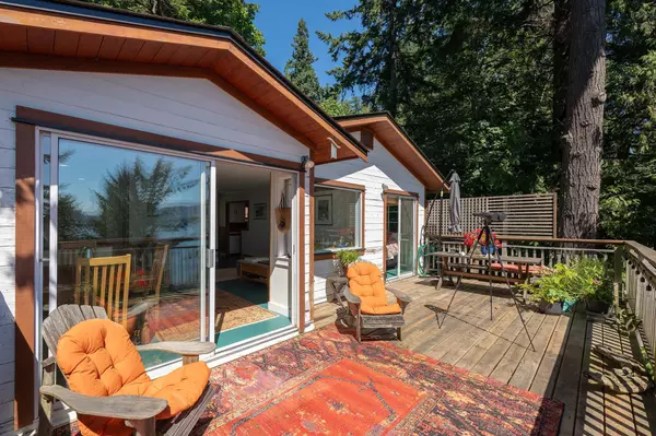 Bowen Island, BC V0N 1G1,1491 Eagle Cliff RD