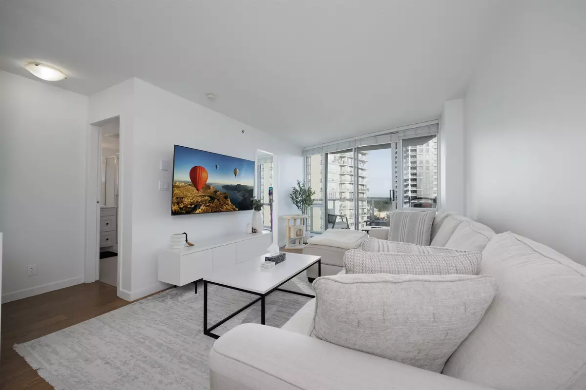 Surrey, BC V3T 0A8,13618 100 AVE #2207