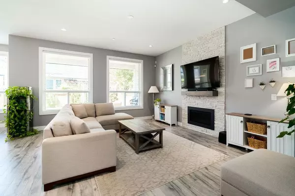 Maple Ridge, BC V2W 1H5,11241 243 ST