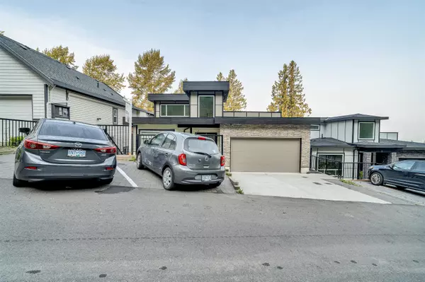 Chilliwack, BC V2R 0R9,5988 Lindeman ST #4