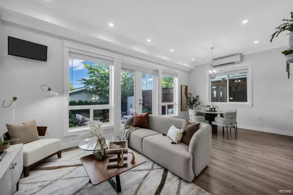 Vancouver, BC V5N 3T2,4586 Dumfries ST