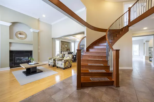 Coquitlam, BC V3B 8E7,1226 Liverpool ST