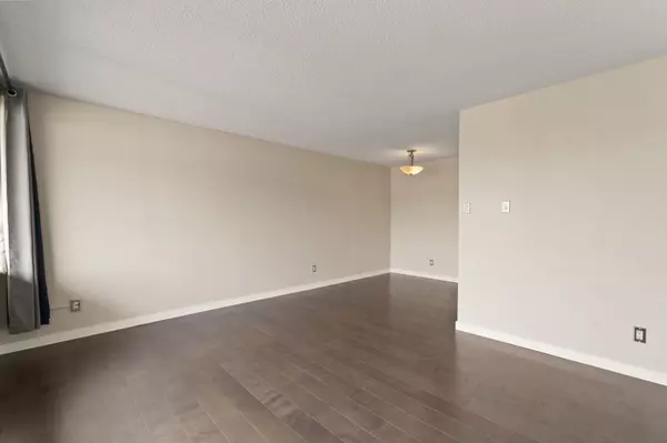 New Westminster, BC V3M 6B2,1026 Queens AVE #1204