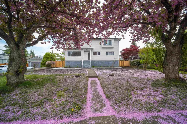 8684 12th AVE,  Burnaby,  BC V3N 2L9