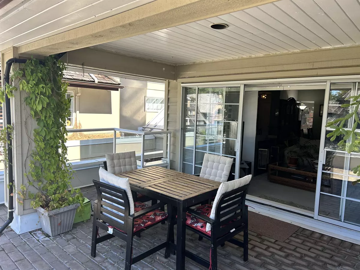 Burnaby, BC V5G 4P4,3421 Curle AVE #201