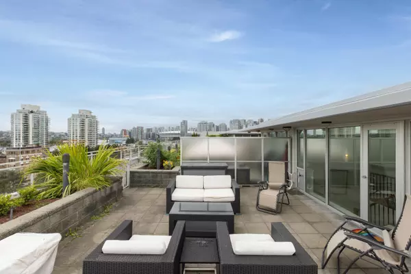 Vancouver, BC V6A 0B4,221 Union ST #PH907