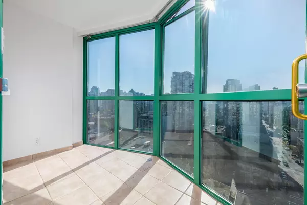 Vancouver, BC V6Z 2S8,1188 Howe ST #1504