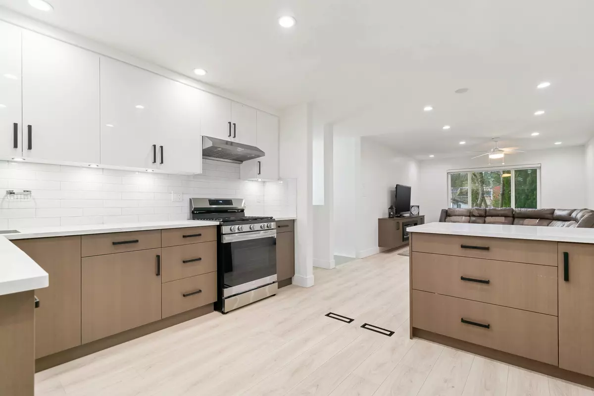 Surrey, BC V3W 6P7,13975 80b AVE