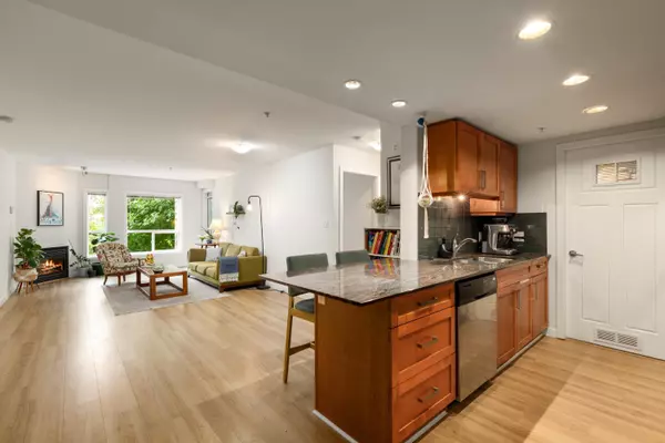 Squamish, BC V8B 0S1,1212 Main ST #204