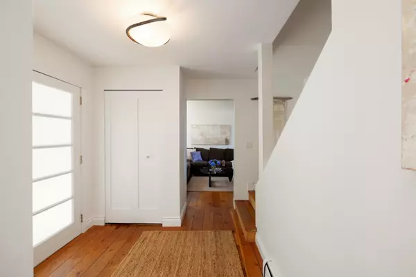 Lions Bay, BC V0N 2E0,110 Seaview PL