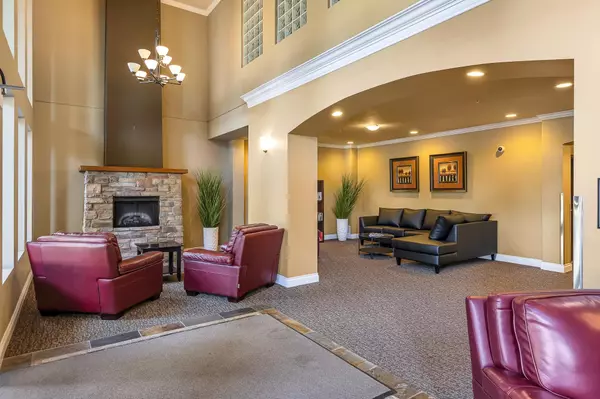 Maple Ridge, BC V2X 6B8,12268 224 ST #301