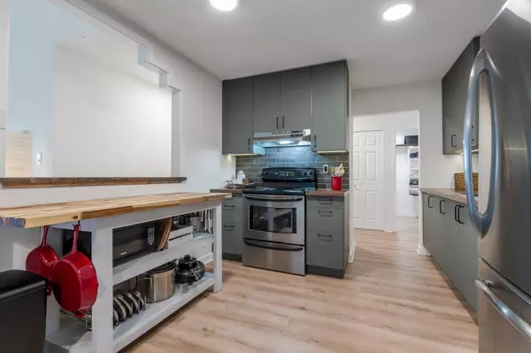 Abbotsford, BC V2S 5G3,33400 Bourquin PL #310