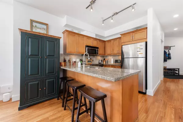 Squamish, BC V8B 0R2,1336 Main ST #301