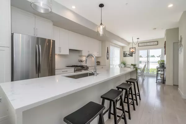 Langley, BC V3A 3X2,19628 55a AVE #21