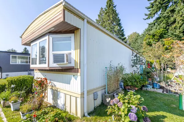 Surrey, BC V4A 4X4,1840 160 ST #222