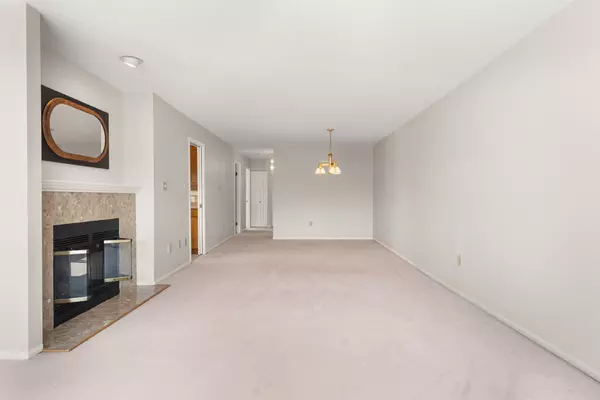 Richmond, BC V6Y 3P5,7251 Minoru BLVD #211