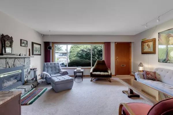 Surrey, BC V3T 3W8,10983 132 ST