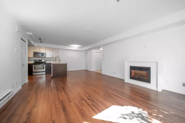 Surrey, BC V3T 3C5,13239 Old Yale RD #58