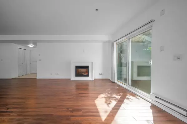 Surrey, BC V3T 3C5,13239 Old Yale RD #58