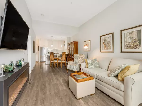 Langley, BC V2Y 0Y5,20829 77a AVE #513