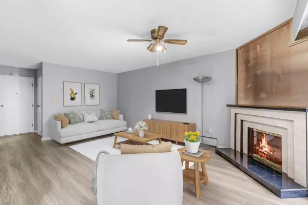 Burnaby, BC V3N 4K1,3901 Carrigan CT #217