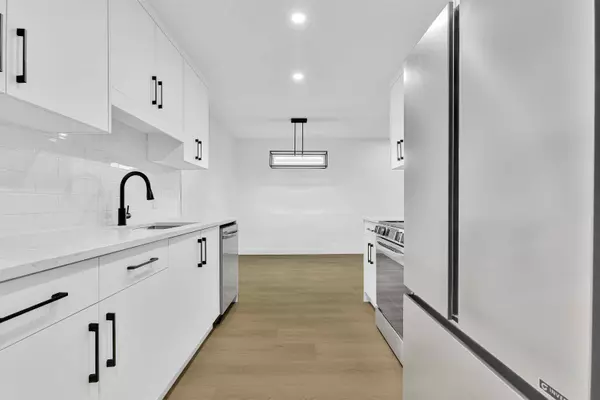 Abbotsford, BC V2T 2T4,2567 Victoria ST #201