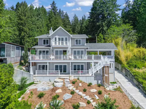 Roberts Creek, BC V0N 2W4,2585 Lower RD