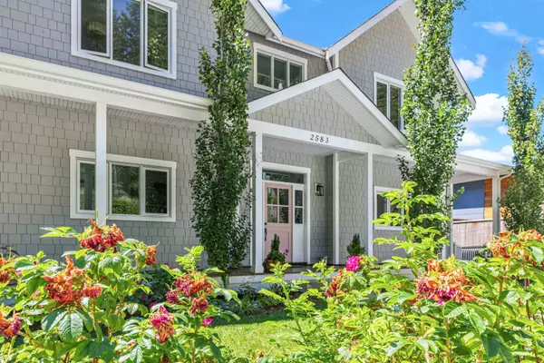 Roberts Creek, BC V0N 2W4,2585 Lower RD