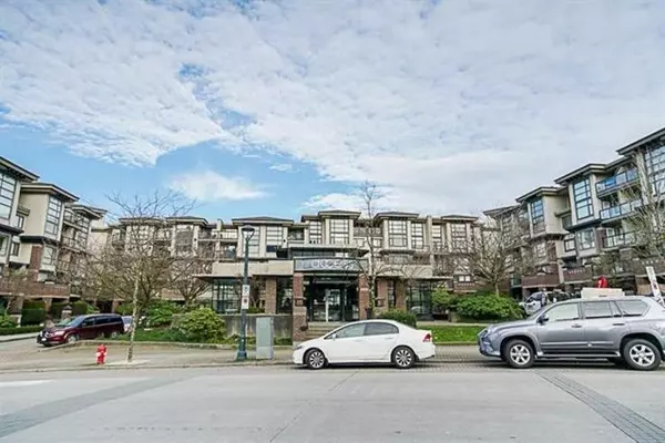 Surrey, BC V3T 5W9,10866 City Pkwy #305